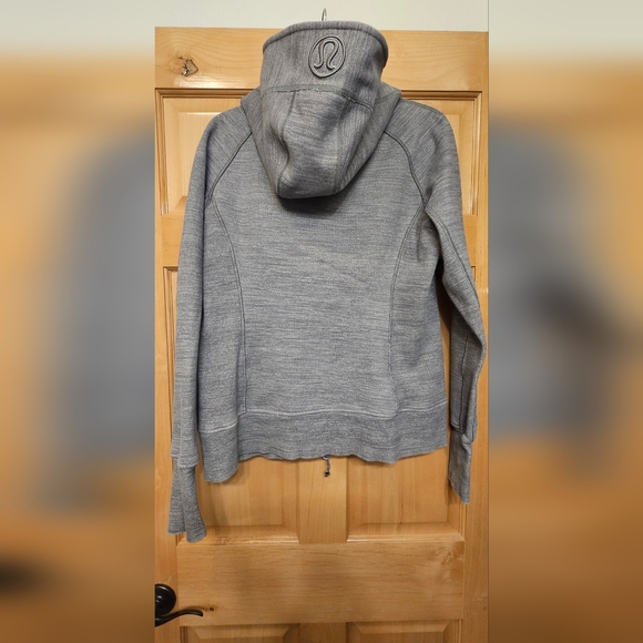 LULULEMON HOODED medium weight jacket, size 12 - Picture 6 of 11